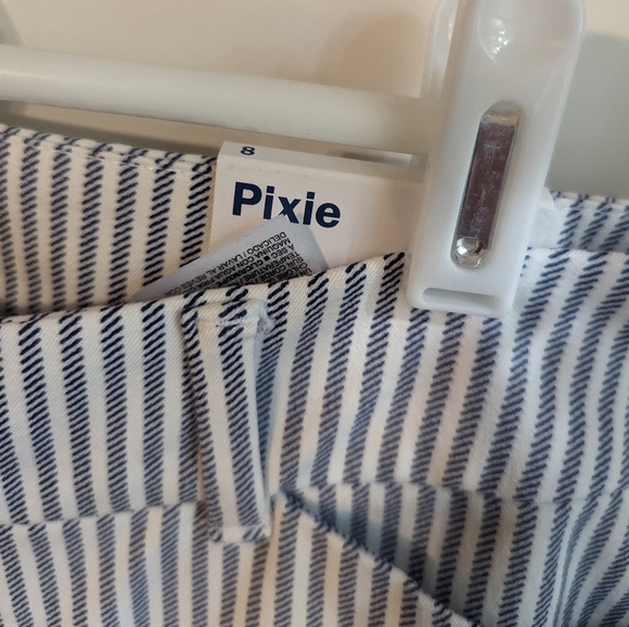 Old Navy pixie pants size 8 - Picture 2 of 3